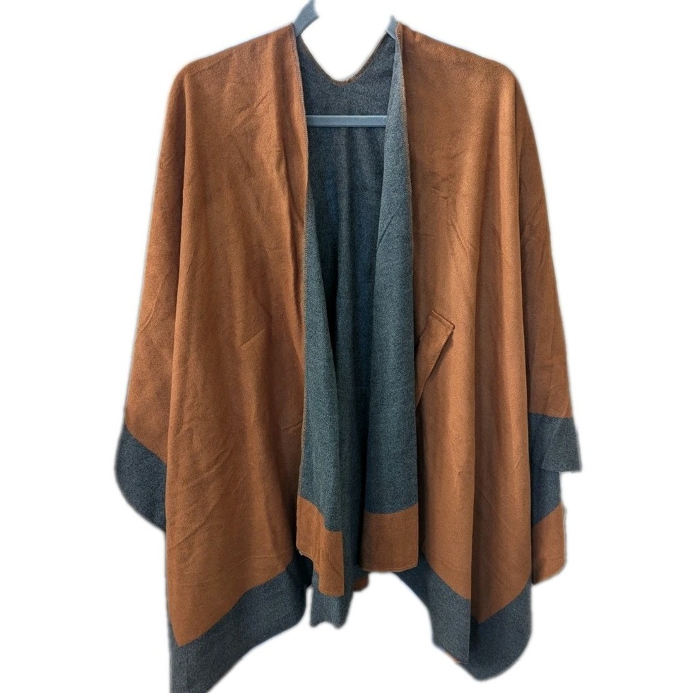NWT Moss Rose cape Poncho reversible OSFM Rust Brown & Grey Versatile Equestrian